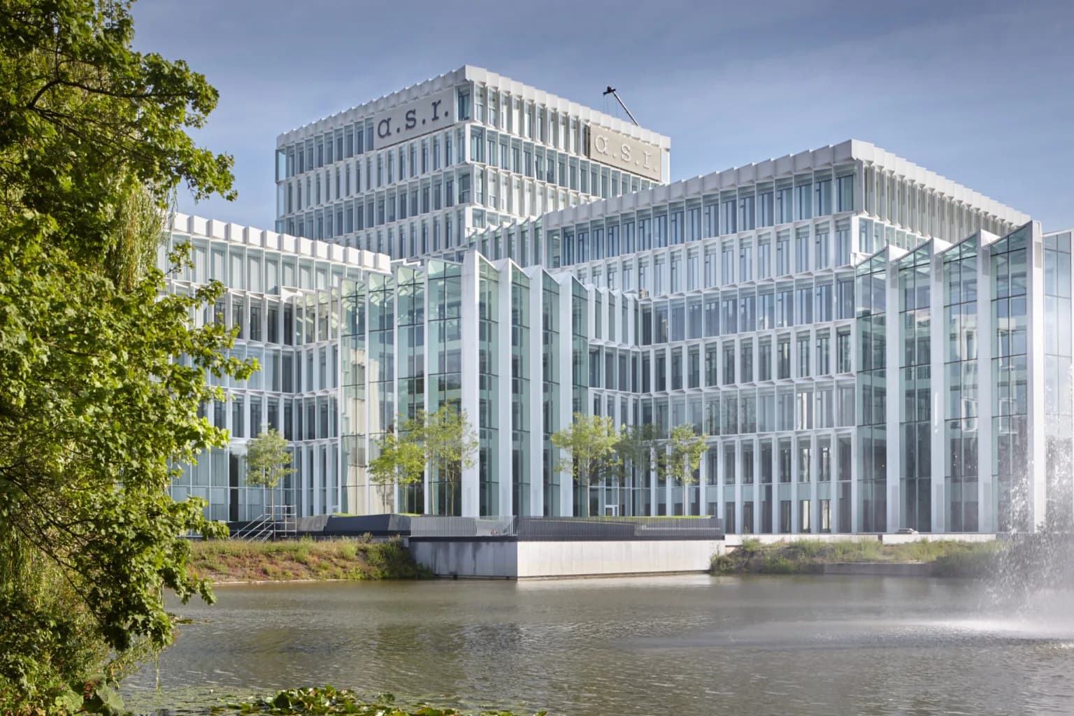 ASR Real Estate: conversion, SEO, and AI-supported marketing execution